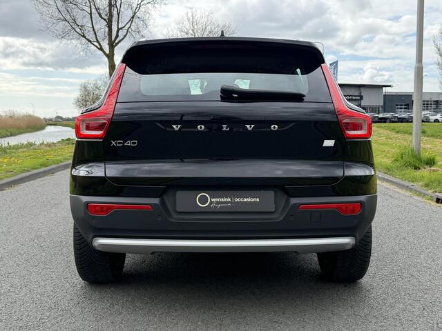 Volvo XC40 1.5 T4 Plug-in hybrid Essential Bright | SOH 90,2% | Navigatie | Apple Carplay/Android Auto | Stoelverwarming | Achteruitrijcamera | Stuurwielverwarming |