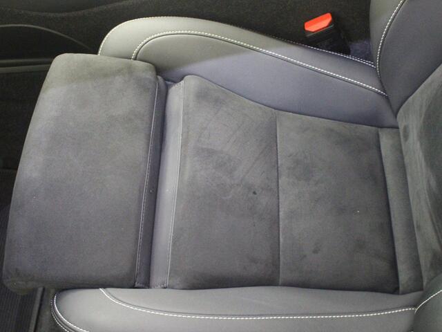 Volvo XC40 T5 Plug-in hybrid Plus Dark | Rijklaarprijs | Trekhaak |