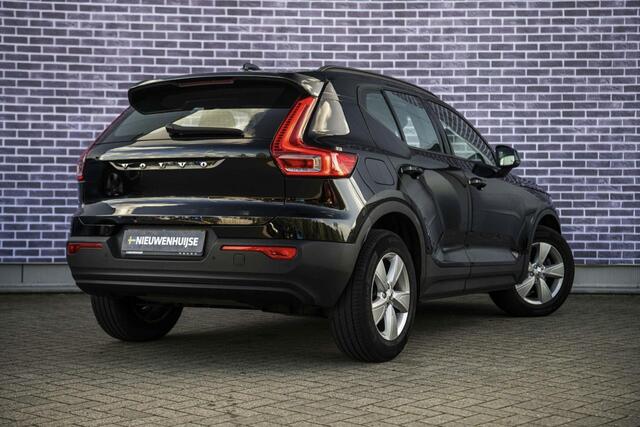 Volvo XC40 1.5 T2 Momentum Core | Cruise Control | Navigatie | Apple CarPlay & Android Auto | Parkeersensoren Achter | DAB Radio |