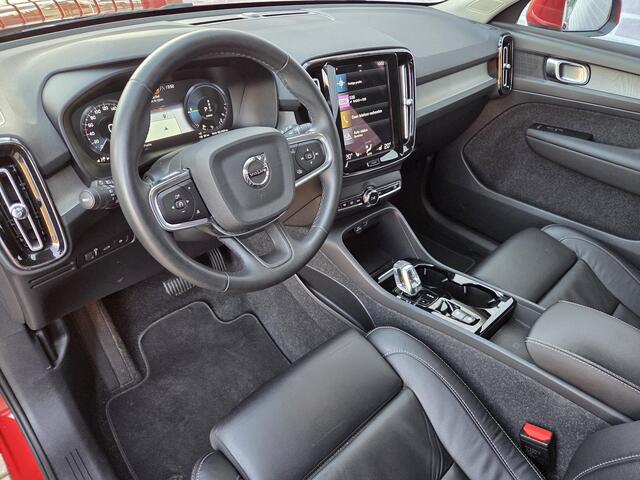 Volvo XC40 Plug in-Hybrid T5 Inscription | Trekhaak | Keyless | Adaptieve Cruise Control | Leder | Achteruitrijcamera | Verw. Stoelen | Parkeersensoren V+A
