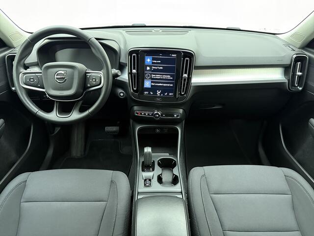Volvo XC40 T3 Business Pro | Adapt. Cruise control | Trekhaak | Stoel/stuurwiel verwarmd | BLIS |