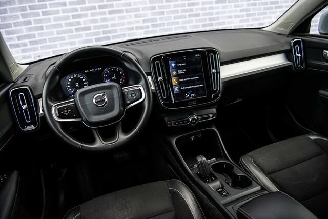 Volvo XC40 T3 Momentum Pro Aut | Navigatie | Trekhaak | Cruise Control Adaptief | BLIS | Achteruitrijcamera | Parkeersensoren