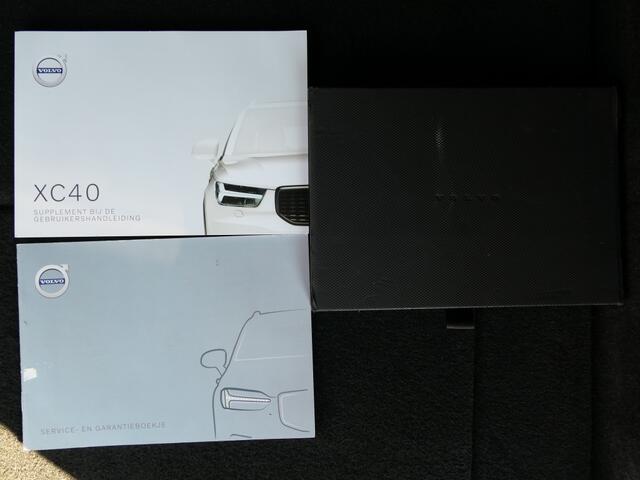 Volvo XC40 1.5 T3 AUT R-Design 12MND garantie / Trekhaak / Camera / DAB+