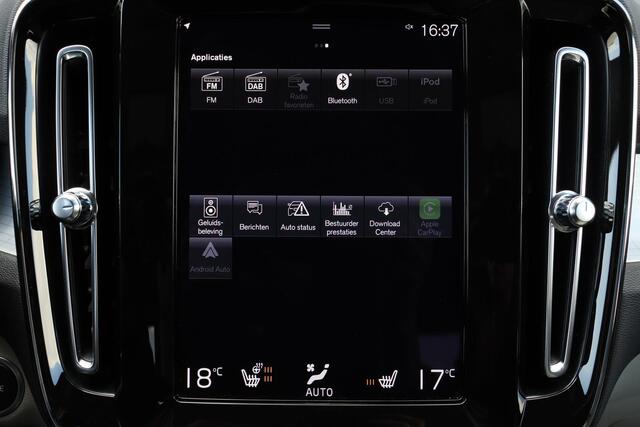 Volvo XC40 T4 Recharge Inscription - Harman/Kardon audio - Parkeercamera achter - Verwarmde voorstoelen & stuur - Parkeersensoren voor & achter - Volvo On Call - Cruise control - Extra getint glas - Elektr. inklapbare trekhaak - 21' LMV