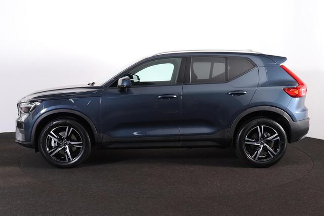 Volvo XC40 B3 Business Edition - Harman Kardon - Adaptive Cruise Control met Pilot Assist - BLIS dodehoekassistentie - Voorstoelen en stuurwiel verwarmbaar - Keyless - Elektr. bedienbare achterklep - Parkeersensoren voor & achter - Parkeer camera acter - 18' LMV - G