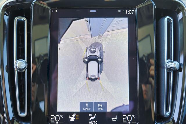 Volvo XC40 T5 Recharge R-Design - Panorama/schuifdak - IntelliSafe Assist - 360º Camera - Harman/Kardon audio - Verwarmde voorstoelen & stuur - Parkeersensoren voor & achter - Elektr. bedienb. voorstoelen met geheugen links - Draadloze tel. lader - Extra getint glas