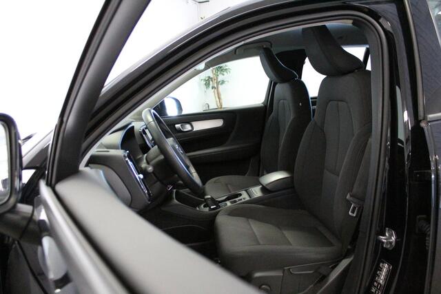 Volvo XC40 1.5 T2 Business Pro | 18'LMV | CARPLAY | DAB-RADIO | NAVIGATIE | E-KLEP | LED | CRUISE | PDC-V/A |