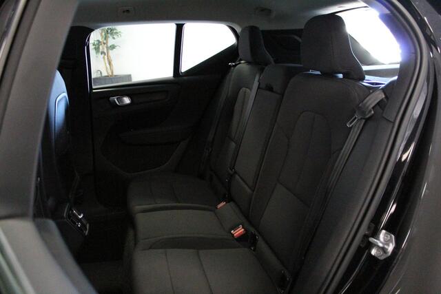 Volvo XC40 1.5 T2 Business Pro | 18'LMV | CARPLAY | DAB-RADIO | NAVIGATIE | E-KLEP | LED | CRUISE | PDC-V/A |