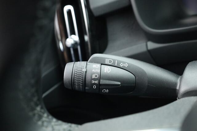 Volvo XC40 Recharge Twin Plus 78 kWh | Rijklaar! | 94.6% SOH | Dig. Cockpit | Bliss | Camera+PDC | Stuur-stoelverw. | Adapt. Cruise | Elek. Klep | Nav+App.Connect | LED | 20'' V