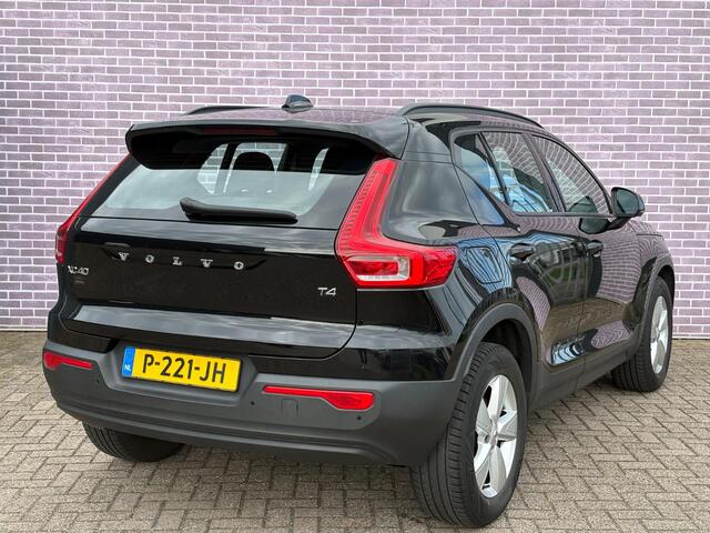 Volvo XC40 2.0 T4 | Trekhaak | Navigatie | Parkeercamera | Parkeersensoren | All-Season | Dealeronderhouden |