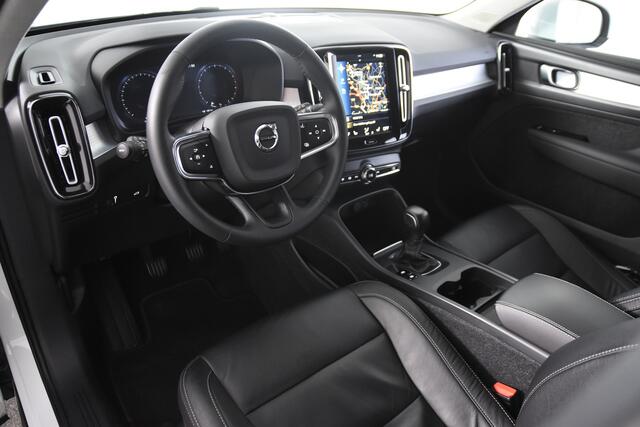 Volvo XC40 1.5 T2 Momentum *1ste Eigenaar*Leer*Navigatie*Stoelverwarming*Camera*