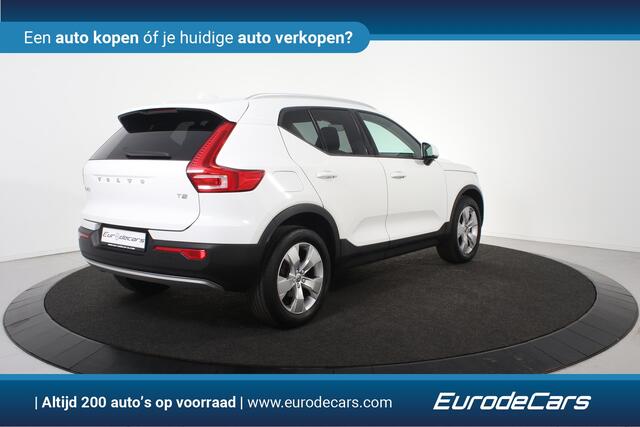 Volvo XC40 1.5 T2 Momentum *1ste Eigenaar*Leer*Navigatie*Stoelverwarming*Camera*