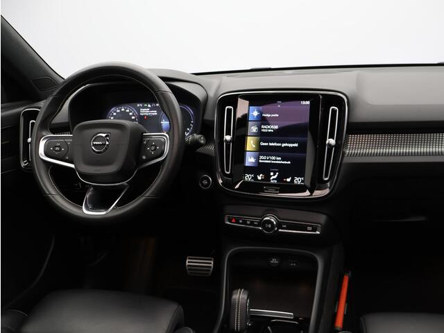 Volvo XC40 1.5 T5 Recharge R-Design / Trekhaak / Panoramadak / Harman Kardon / 360 Camera / Lederen Bekleding / Elektrische Stoelen / Getint Glas /