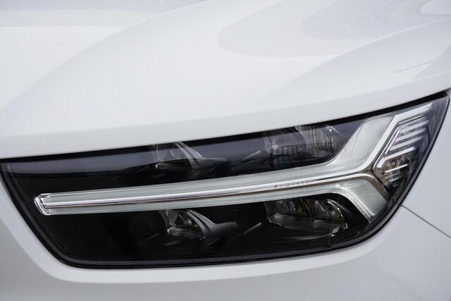 Volvo XC40 1.5 T2 Momentum Core | Trekhaak | Navigatie | LED | Parkeercamera | Parkeersensoren V+A | Lichtmetalen Velgen | Apple Carplay | Android Auto
