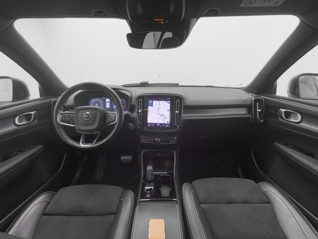 Volvo XC40 1.5 T3 R-Design | PANO | 360° | H&K | KEYLESS | STOEL- EN STUURVERW.