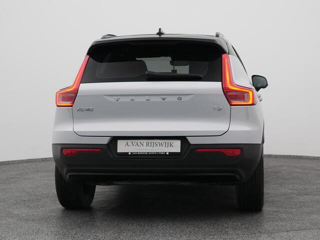 Volvo XC40 1.5 T3 R-Design | PANO | 360° | H&K | KEYLESS | STOEL- EN STUURVERW.