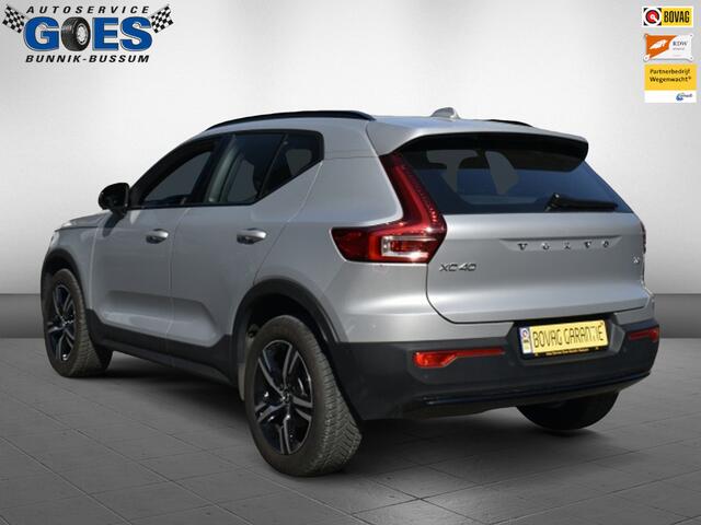 Volvo XC40 Plus Dark 2WD