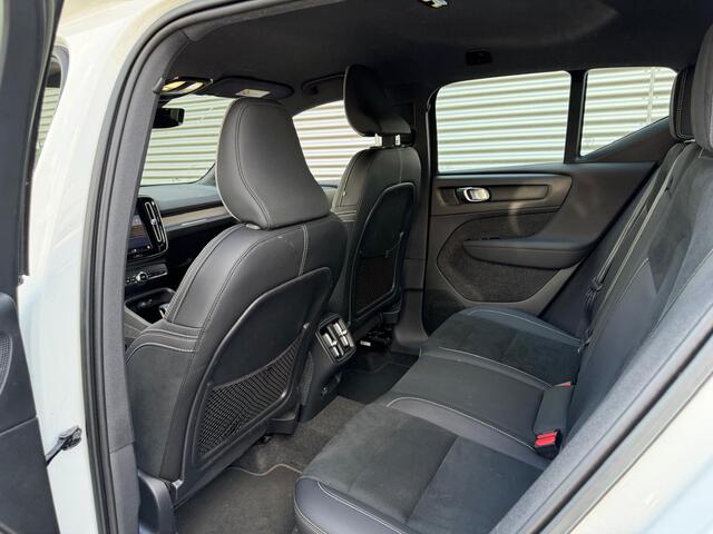 Volvo XC40 Aut. B3 Plus Dark Stoelverwarming Parkeercamera HarmanKardon 163pk