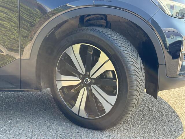 Volvo XC40 T4 Plug-in hybrid Plus Dark | Trekhaak | H&K Audio | BLIS | Elektr. stoel