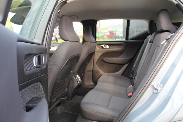 Volvo XC40 1.5 T3 164Pk Momentum | Dealer onderhouden | Origineel NL