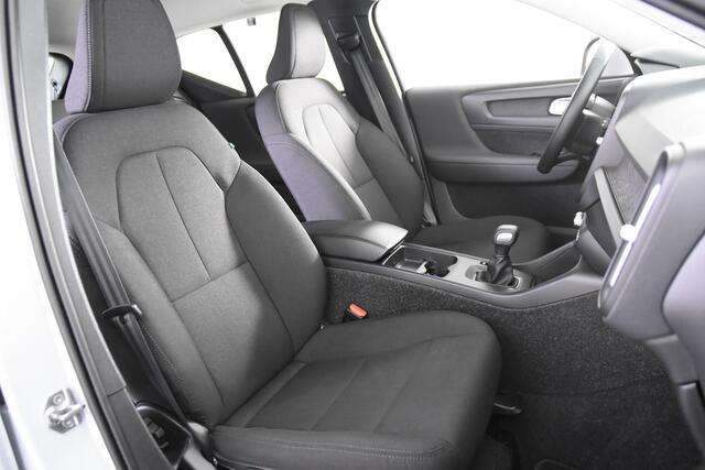 Volvo XC40 1.5 T2 Momentum *1ste Eigenaar*Navigatie*Camera*Carplay*