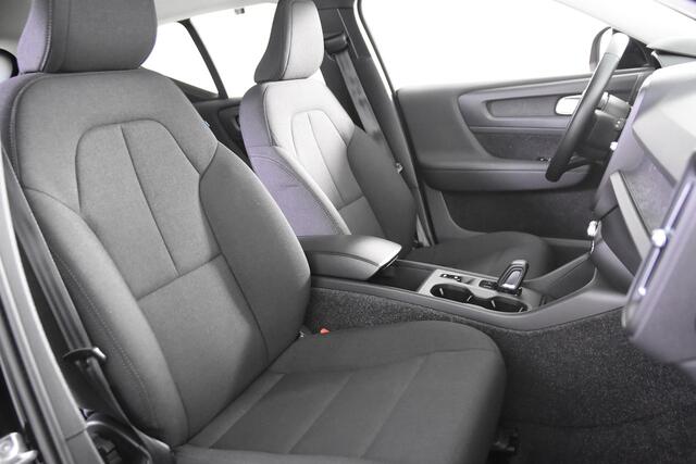Volvo XC40 1.5 T2 Momentum Core *1ste Eigenaar*Navigatie*Camera*Carplay*