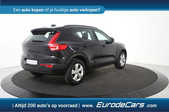 Volvo XC40 1.5 T2 Momentum Core *1ste Eigenaar*Navigatie*Camera*Carplay*