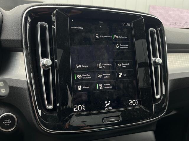 Volvo XC40 1.5 T4 Recharge Inscription Expression | Parkeersensoren voor + achter | Panoramisch schuif/kanteldak | Cruise Control | Keyless Entry | Climate Control | Apple Carplay & Android Auto | Parkeercamera |