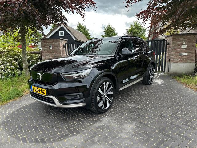 Volvo XC40 Recharge P8 AWD R-Design | Panoramadak | Camera | Warmtepomp | NL-Auto |