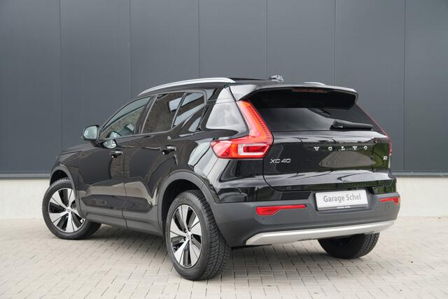 Volvo XC40 1.5 T2 Momentum Pro - Panoramadak - Navi - Trekhaak - Cruise - Keyless - Rijklaar
