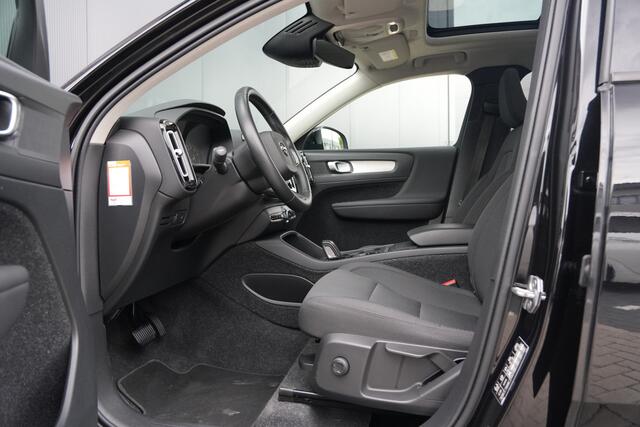Volvo XC40 1.5 T2 Momentum Pro - Panoramadak - Navi - Trekhaak - Cruise - Keyless - Rijklaar