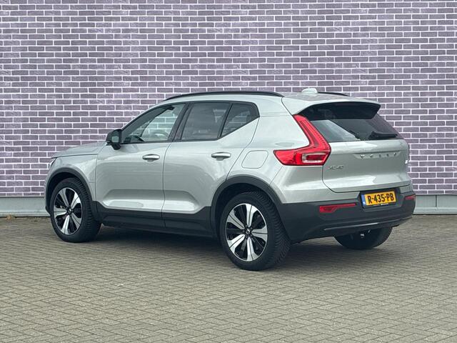 Volvo XC40 Recharge Plus 70 kWh | Warmtepomp | Trekhaak | Adaptive Cruise Control | BLIS | Stoel & Stuurverwarming | Keyless Entry | Elektrische achterklep | All-Season banden