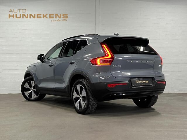 Volvo XC40 1.5 T4 Plug-in hybrid Plus Dark Adapt. cruise | Stuur-/stoelverwarming | Achteruitrij camera | Harman/Kardon | Memory | Carplay
