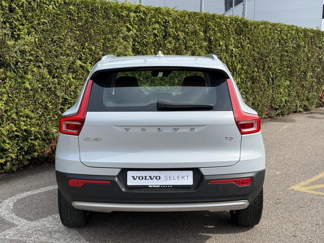 Volvo XC40 T3 Momentum Pro | Blis | Apple CarPlay | Bluetooth | Keyless