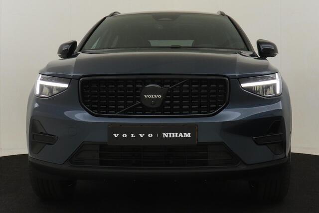 Volvo XC40 B4 (M-HYBRID) PLUS BLACK EDITION -PANO.DAK|HARMAN/KARDON|360°CAM|VERW.VOORRUIT|POWER-SEATS|PRIVACY.GLAS|20"