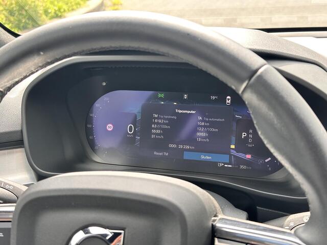 Volvo XC40 2.0 B4 Plus Dark 197PK