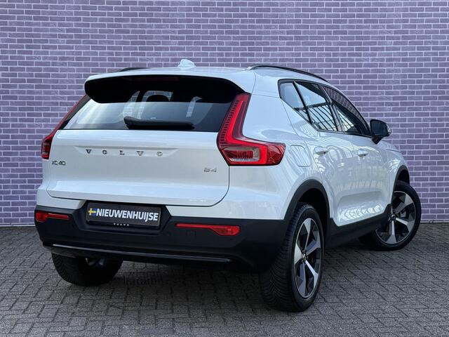 Volvo XC40 2.0 B4 Plus Dark | Trekhaak | Camera | Harman/Kardon | Keyless Entry/start | elektrisch verstelbare voorstoelen |