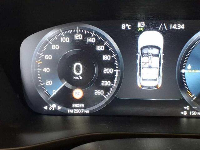 Volvo XC40 1.5 T5 Plug-in hybrid Plus Dark | Memory | Adaptieve cruise | Schuif/kantel panoramadak | Stoel/stuur verwarming | Verwarmbare voorruit | Extra getint glas | Mistlampen voor |