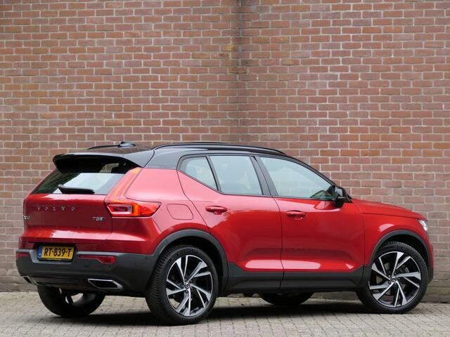 Volvo XC40 T5 AUT AWD R-Design Panoramadak / Harman/Kardon / Trekhaak / Cam