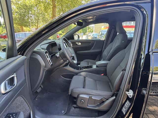 Volvo XC40 Recharge Core 70 kWh Stoel+stuur verw & warmtepomp