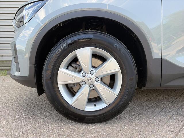 Volvo XC40 2.0 B3 Essential / Cruise control / Parkeersensoren / Apple Carplay/Android Auto /
