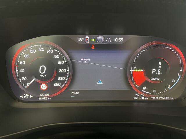 Volvo XC40 1.5 T4 Plug-in hybrid Ultimate Dark Trekhaak 1500kg/ Pano/ Adapt. Cruise/ Stoel en stuurverwarming