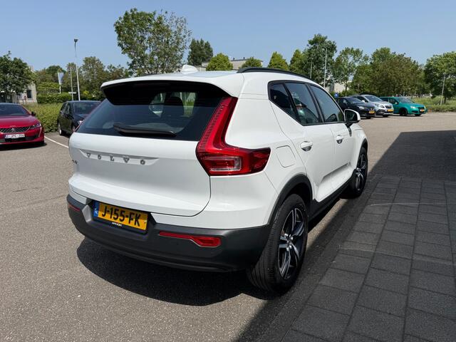 Volvo XC40 1.5 T2 Momentum Core