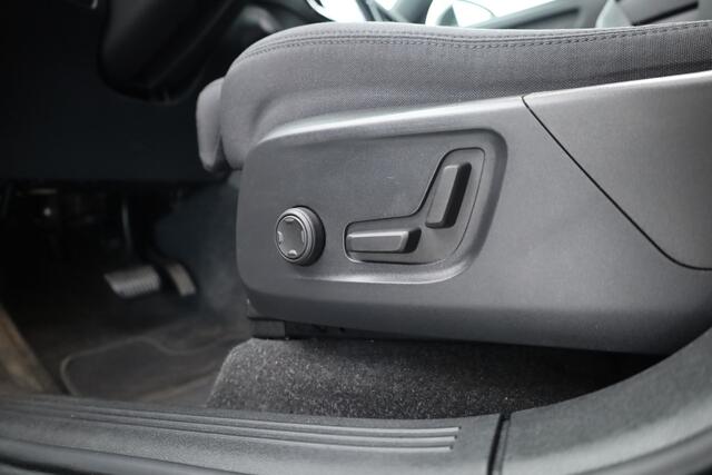 Volvo XC40 Recharge Ultimate | Rijklaar! | 96.7% SOH | Pano | Dig. Cockpit | Bliss | 360*+PDC | Harman/Kardon | Stuur-stoelverw. | Adapt. Cruise | Elek. Klep | Nav+App.Connect | LED | 19'' V