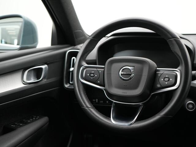 Volvo XC40 1.5 T4 Plug-in hybrid Core Bright incl wegklapbaare trekhaak | Electr.bedienb wegklapbare trekhaak | Apple Carplay | Navigatie | Achteruitrij camera | Parkeersensoren achter | Start/stop | Wifi | Spraakbediening | Connected services |