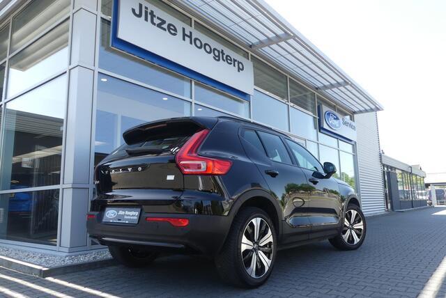 Volvo XC40 Recharge Core 70 kWh WINTER PACK, CRUISE, CLIMA, NAVI, CAMERA, PDC V&A, APPLE CARPLAY/ANDROID AUTO, STANDKACHEL, 51.291KM