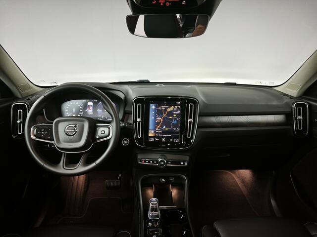 Volvo XC40 1.5 T5 Plug-in hybrid Ultimate Dark | Trekhaak | Stoelverwarming | Navigatie | Harman / Kardon |