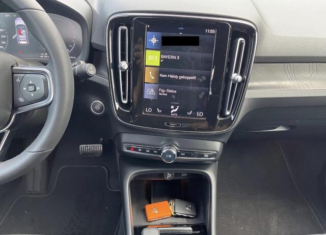 Volvo XC40 1.5 T4 Plus Dark | Adaptive Cruise Control | Verwarmde Voorruit | Harman Kardon | Plugin Hybride | Verwacht