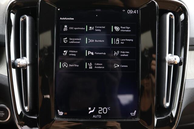 Volvo XC40 T4 Inscription - Harman/Kardon audio - Parkeercamera achter - Verwarmde voorstoelen - Parkeersensoren voor & achter - Elektr. bedienb. voorstoelen met geheugen links - Draadloze tel. lader - Cruise control - Extra getint glas - Inklapbare trekhaak - 18' L
