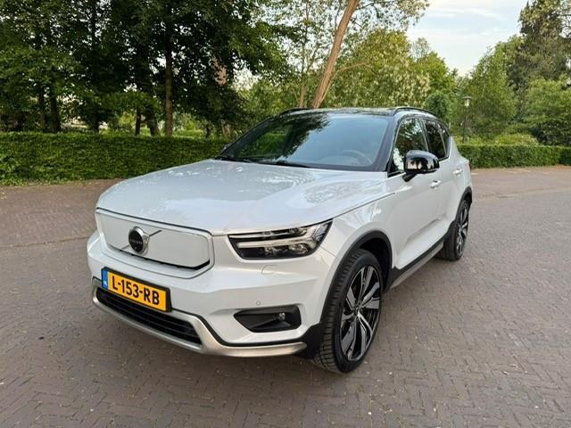 Volvo XC40 Recharge P8 AWD R-Design SOH 94,1%/Warmtepomp/Pano/360Cam/Fabrieksgarantie